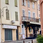 Le Refuge Du Suquet, Quartier Authentique De Cannes, Vue