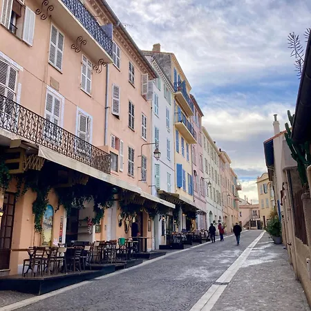 Le Refuge Du Suquet, Quartier Authentique De Cannes, Vue Cannes